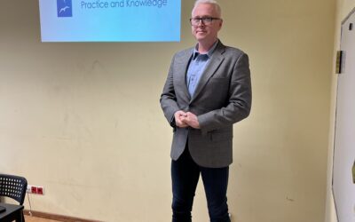 Jak – będąc osobą na&nbsp;pierwszej linii „frontu”, czyli pracując w&nbsp;obszarze interwencji kryzysowej, komunikować się z&nbsp;osobą chorująca psychicznie?